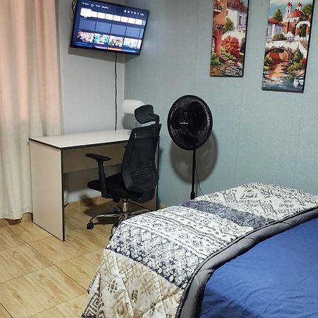 Amplio Apart-Estudio Cerca Aeropuerto De Лима Екстериор снимка